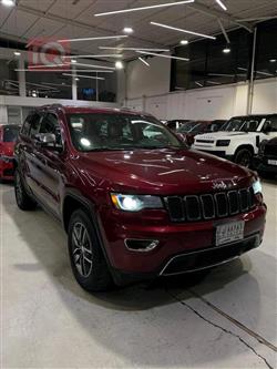 جیپ گراند شیرۆکی